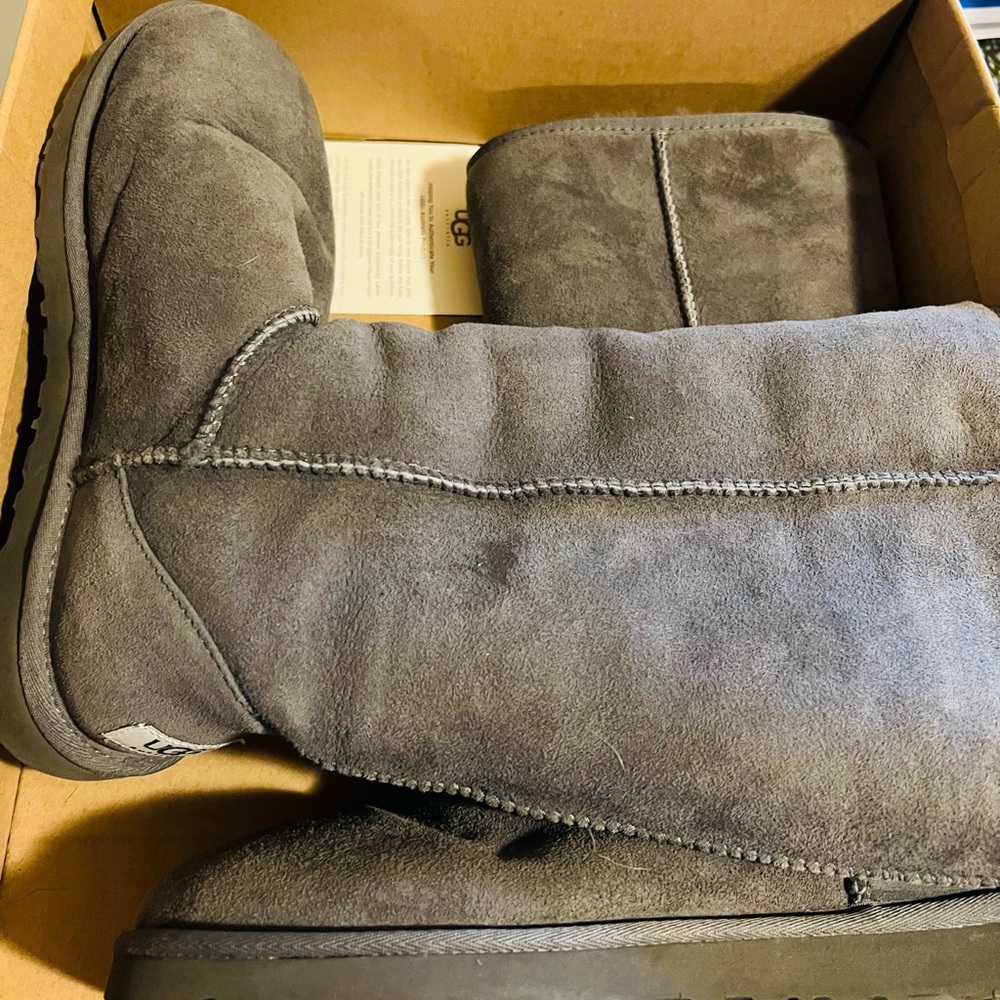 UGG tall boots, size 9